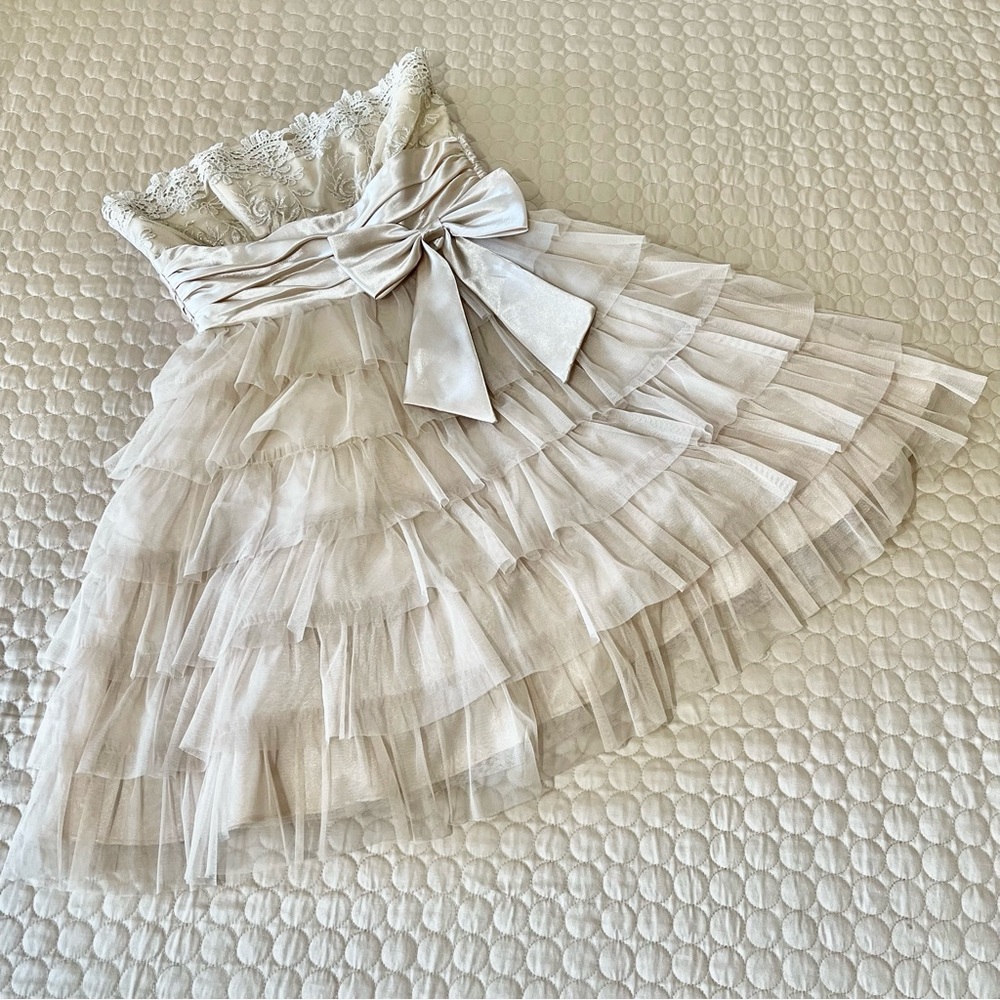 🌱 Champagne Party Dress
